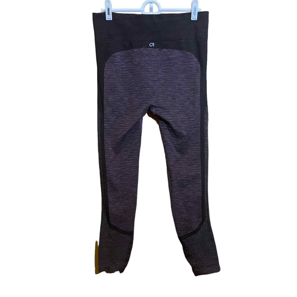 Gap Fit Purple and Black Capri Leggings with Netting Detail Size M - Picture 2 of 7